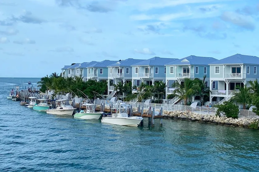 Coral Cove on the Water-Private Pool/Hot Tub/Dock! - Image 1