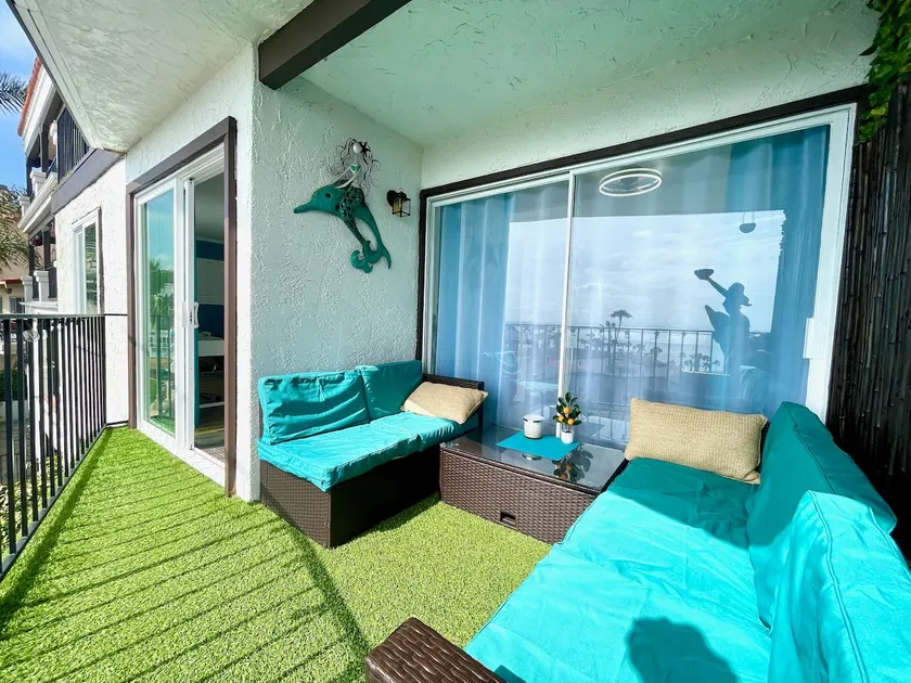 1BR/1BA | Best View | Prime Location | Balcony | - Image 1