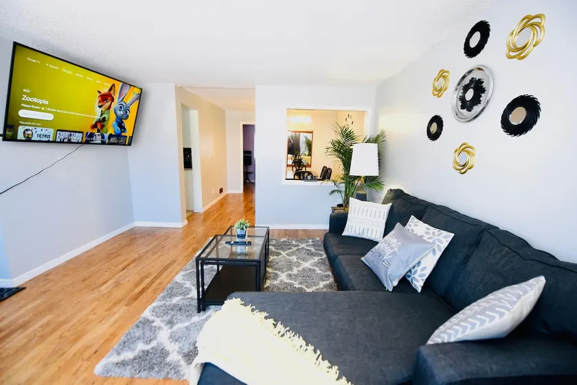 Prime Location Duo Nest & Rest - Image 1