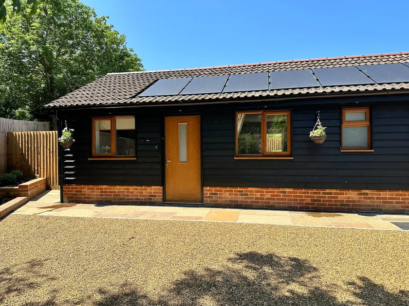 ‘Duck’ Chalet - Image 1