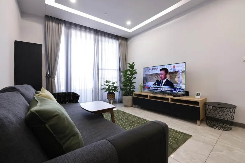 333. Directly opposite Jiejie A19, three bedrooms, one living room, two bathrooms, luxury apartment building, pet friendly - Image 1
