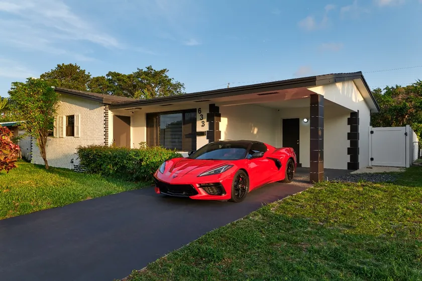 Upscale Getaway - 3 Bedrooms & Pool - Image 1