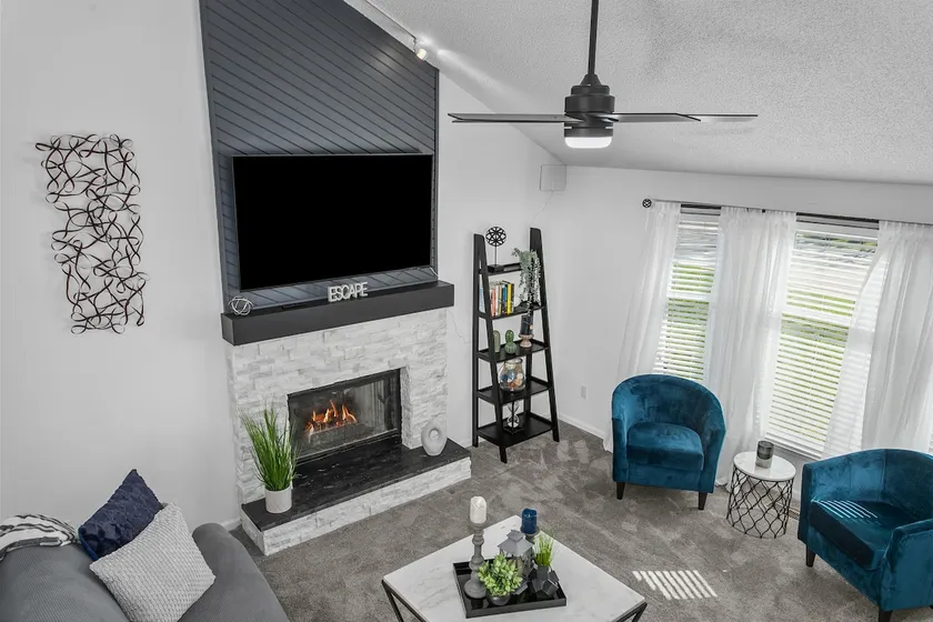 Quiet Spacious Home w/ Pool Table, Pets ok! - Image 1