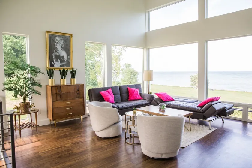 Stunning private beach home: kayaks, games - Image 1