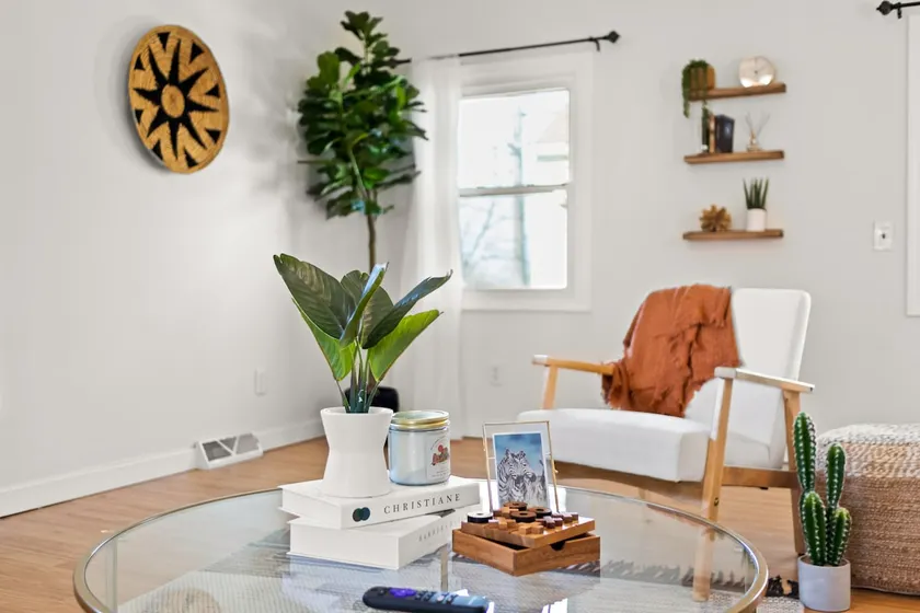 The Record Lounge - a Trendy 2BD - Image 1