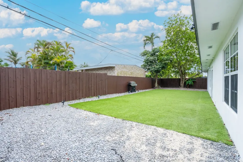 Comfort spaces / 4BR / BBQ / Courtyard / Parking - Image 1