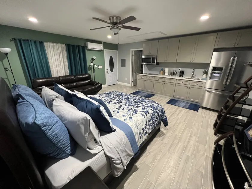 ReyKing modern private apartment - Image 1