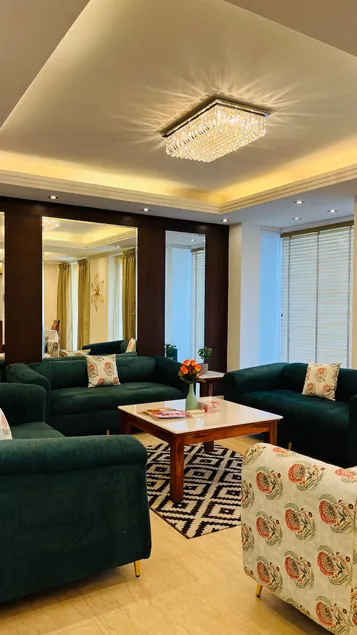 BluO 4BHK Safdarjung Enclave - Lift & Balcony - Image 1