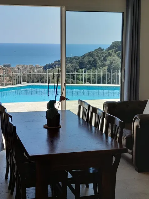 Family Home with great View! - Image 1