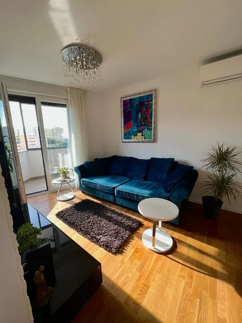 Luxury Apartment Crystal - Image 1