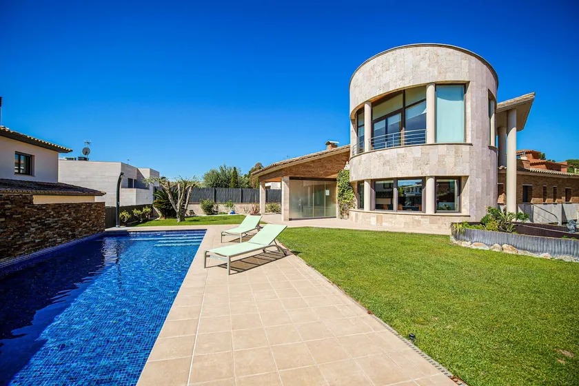 Casa La Vinya Alto Standing - Image 1