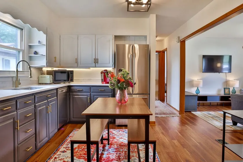 North Star- newly renovated home - Image 1