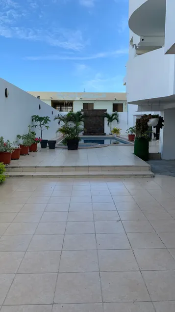Spectacular 6th floor apartment, incredible ocean view. - Image 1