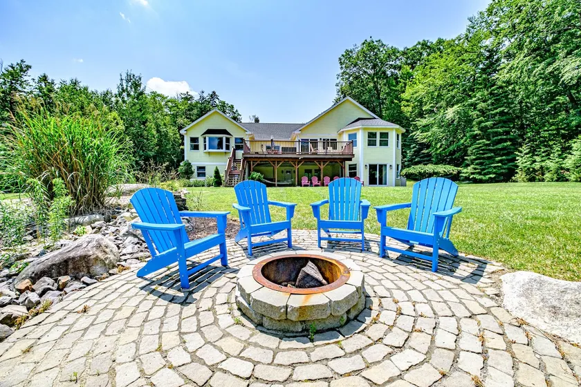Stunning Sebago Lake House w. Game Room & Dock - Image 1