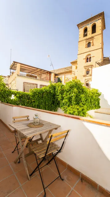 1 Typical Granada Carmen with Optional Parking and Pool - Image 1