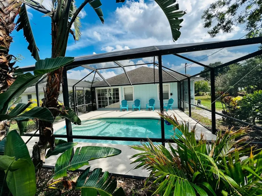 Beautiful Renovate Home Jacuzzi Pool Heated WiFi - Image 1