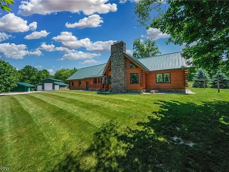 Hickory Lane Farm - Image 1