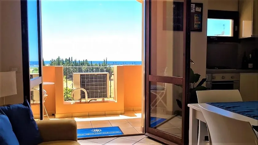 Apartment sea view Poetto 2 balcony wi-fi Parking - Image 1