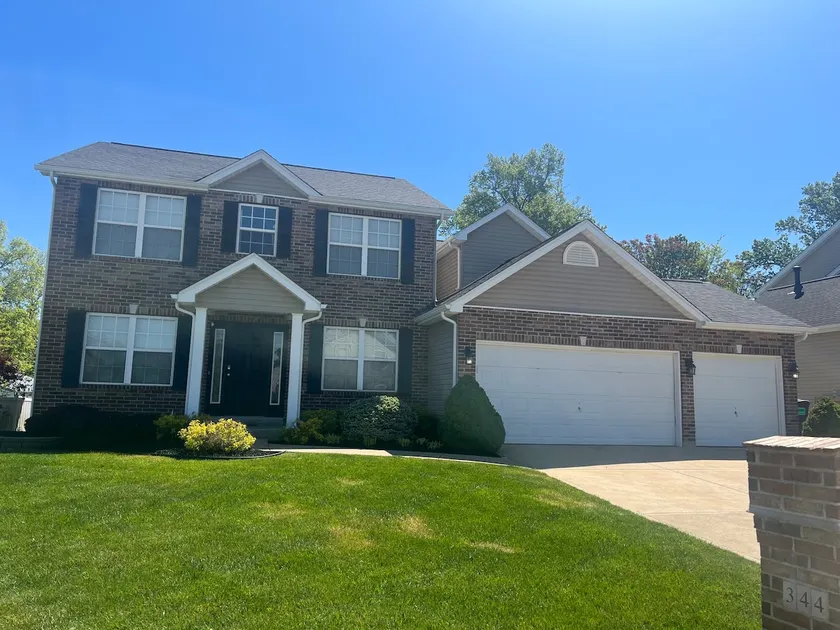 Stunning 4 bedroom, 4 bath, pool, theater, etc - Image 1