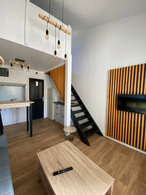 Heart of Marseillan Beach Apartment - Image 1