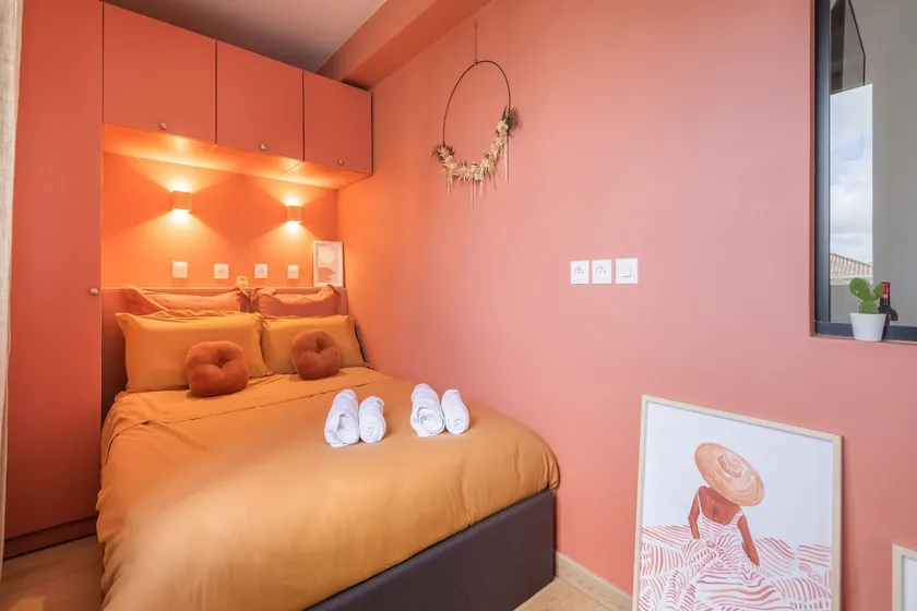 Beautiful apartment close to Bordeaux + car park - Image 1