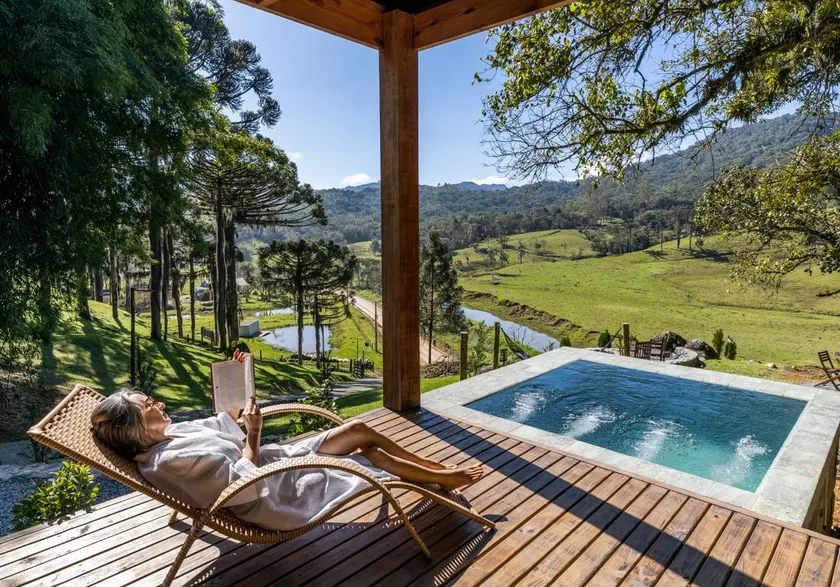 Udine Luxury Romantic Cabana - Image 1