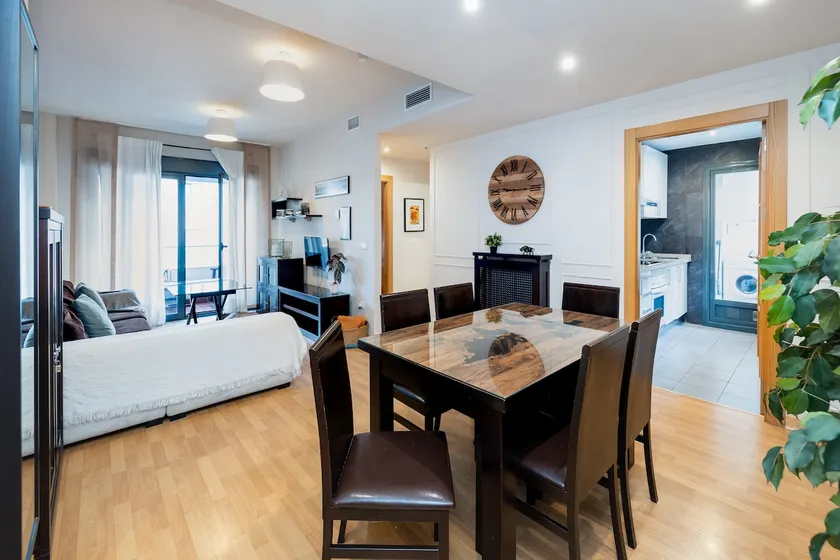 Arcoíris Apartment, relaxation, terrace, and parking - Image 1