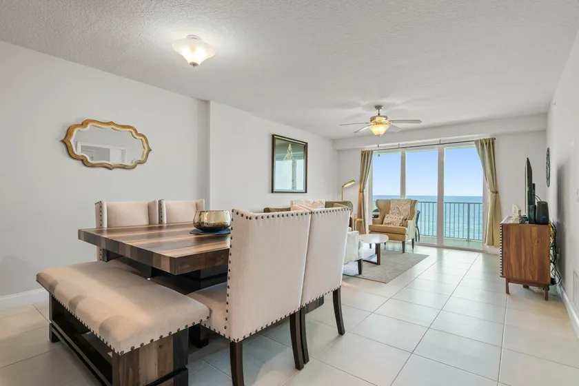 Ocean Oasis Oceanfront Pool Balcony Hot Tub - Image 1