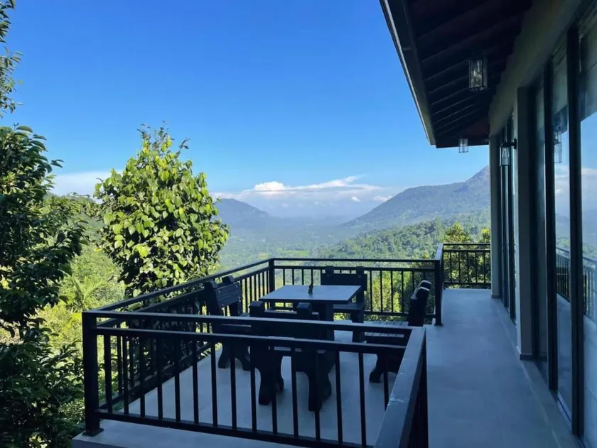 Balumgala Estate Bungalow Kandy - Image 1