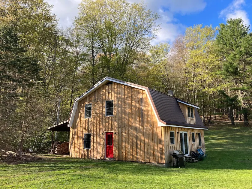 Spacious 5Bed/2.5Bath Haven: Escape to Rural Bliss - Image 1