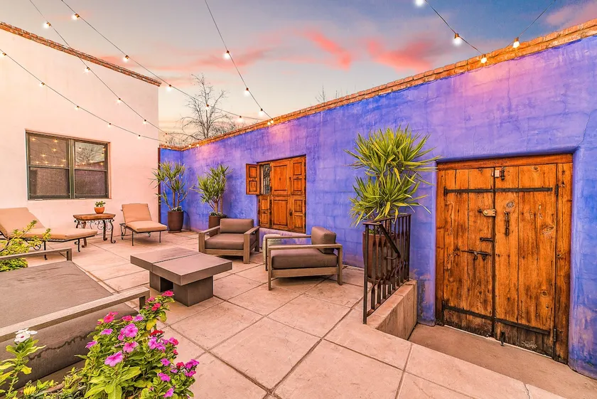 The Menlo Park Retreat - Image 1