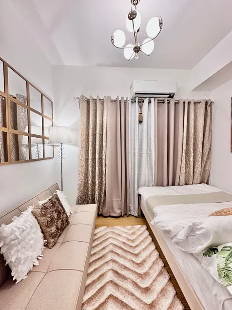 “Rhakkou’s Crib: Netflix, BGC, Washing, PoolView” - Image 1