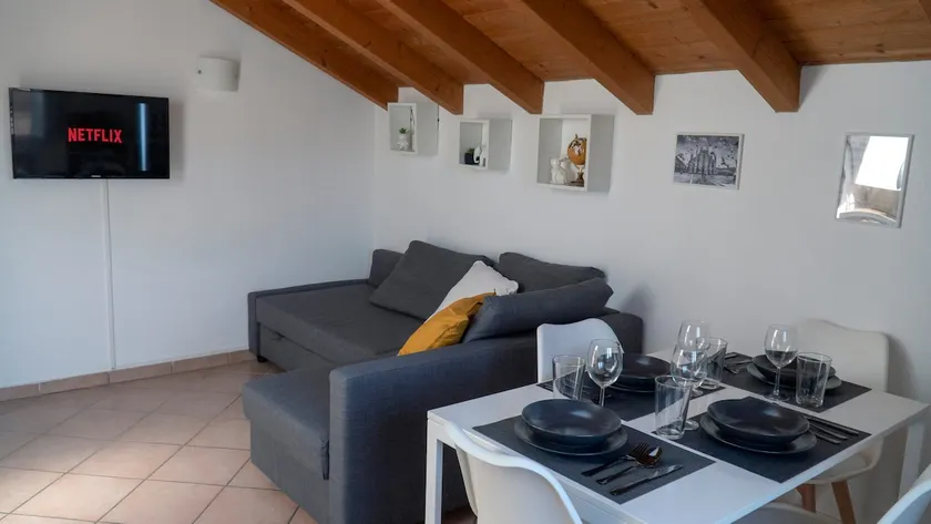 [BrightTwo-room] 5 Minutes from Linate - Image 1