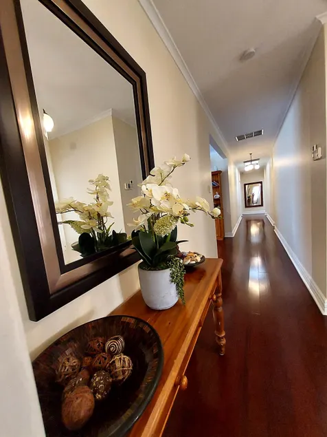 Home with easy access to CBD: Magill - Image 1