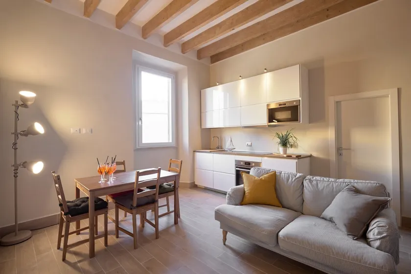New two-room apartment near downtown - Image 1