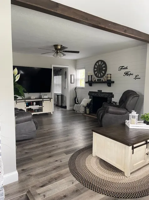 Clean, cozy home min to WPAFB and BUC-EE’S! - Image 1