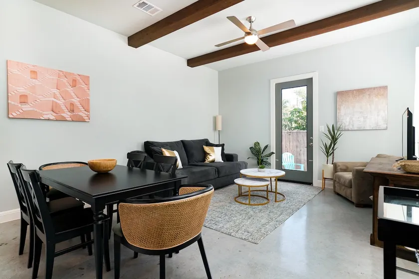 Casa Dolce Vita by the Alamodome - Image 1