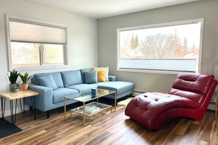Contemporary 2 Bedrooms Super location - Image 1