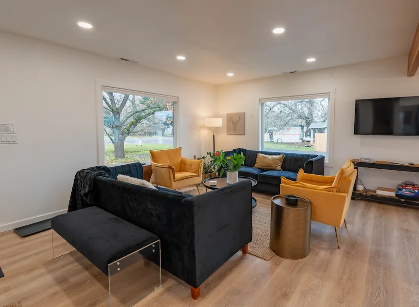 Beautiful Bungalow. Sleeps 6. - Image 1
