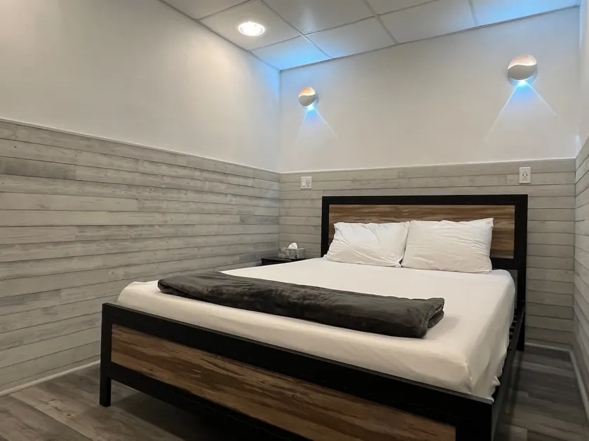 Cozy private one-bedroom unit ( unit 1 ) - Image 1