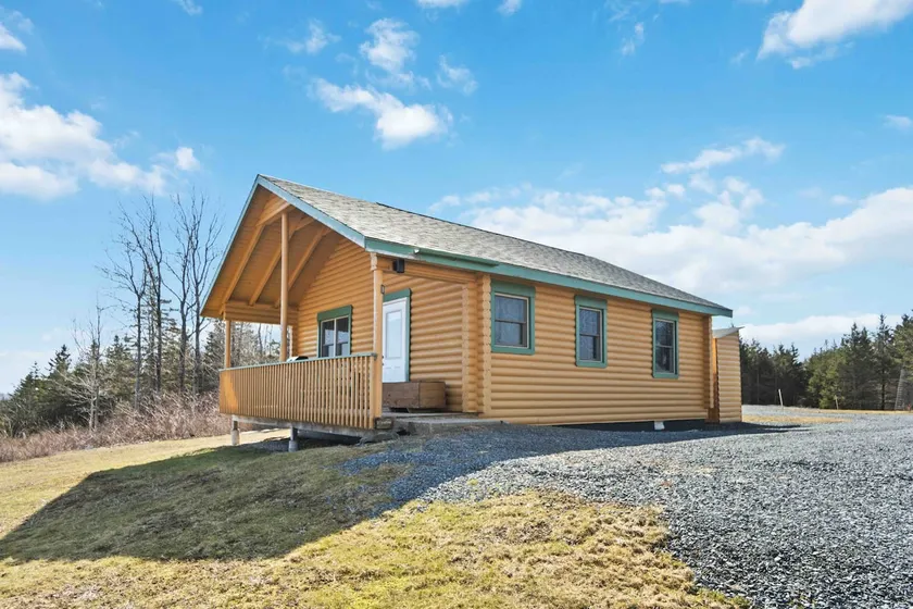 Two Bedroom Log Chalet - Image 1