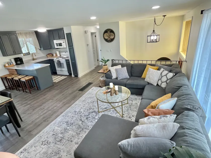 Cozy Taylorsville Home - Image 1