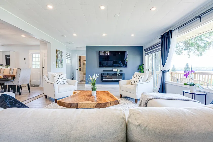 Burks Falls Luxury Cottage - Hot tub/Sauna - Image 1