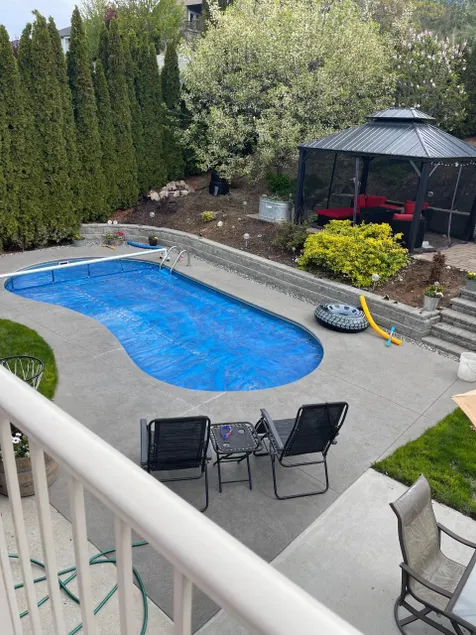 4 Bedroom's with private backyard oasis and heated pool - Image 1