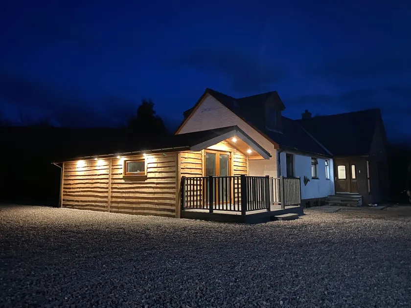 Tigh Anteach - Image 1