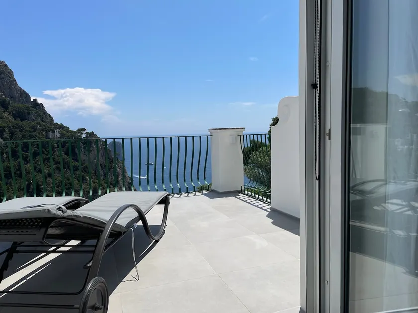 Luxury Penthouse Blu and Garden - Image 1
