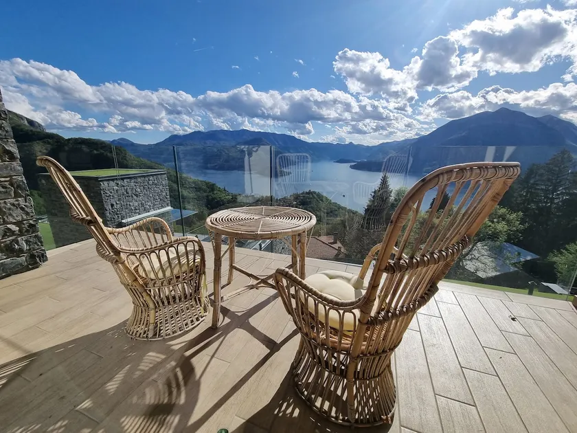 Lake Como Paradise - Image 1