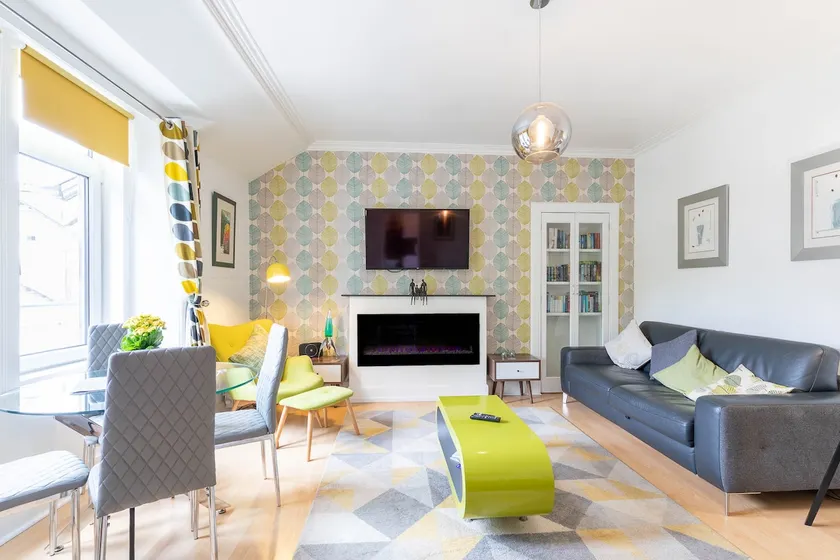 Struan House - central Pitlochry - Image 1