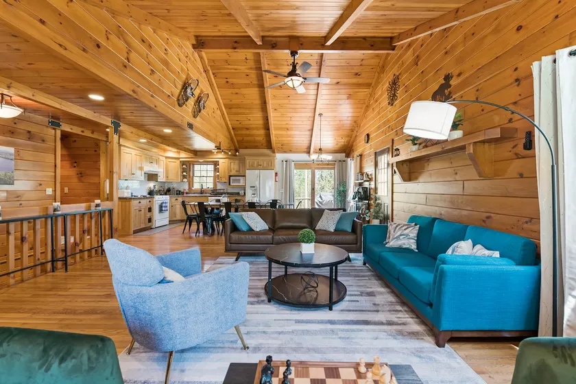 Peaceful cabin w/patio-firepit near lake Sunapee - Image 1
