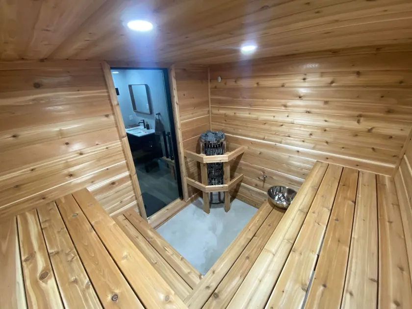 Cozy Sauna Getaway - Image 1